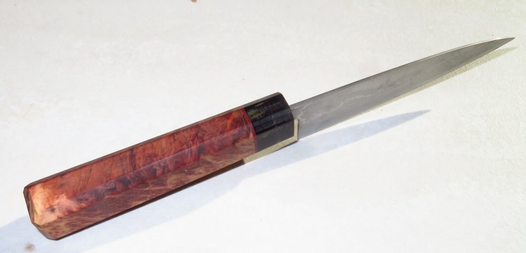 Kochmesser mit Damast Klinge und Amboina Maserknolle/Wasserbüffel Horn Griff